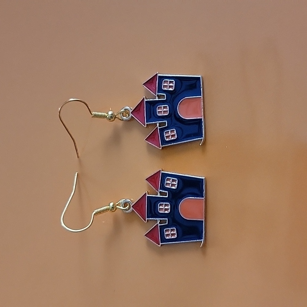 NWOT Earrings Haunted House Halloween Free Bag